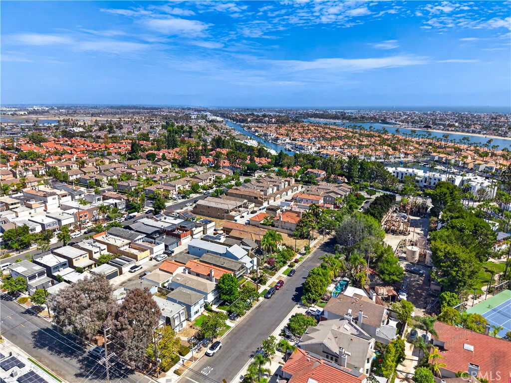 330 Ultimo Avenue