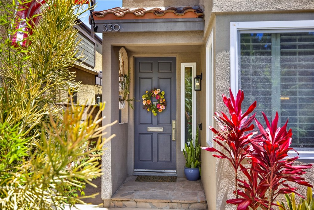 330 Ultimo Avenue