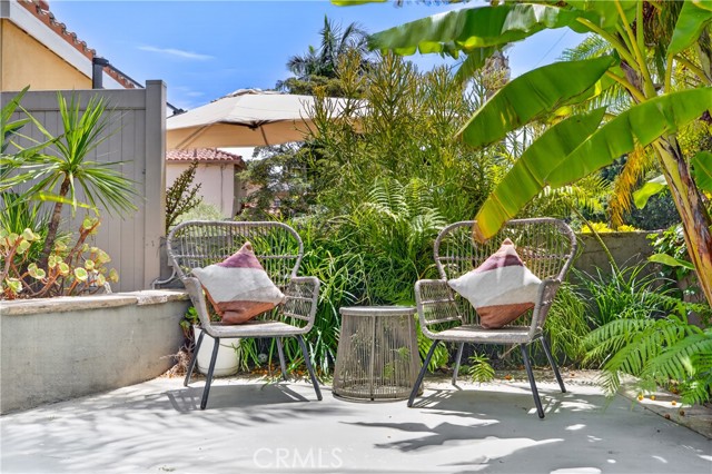 330 Ultimo AVE
