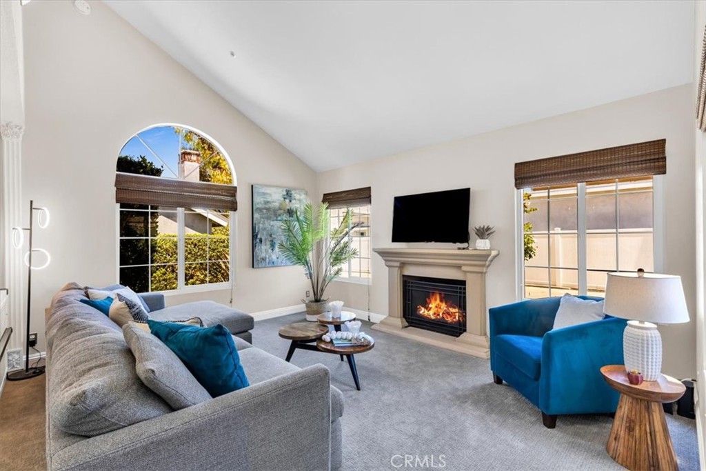2626 Santa Ana 3