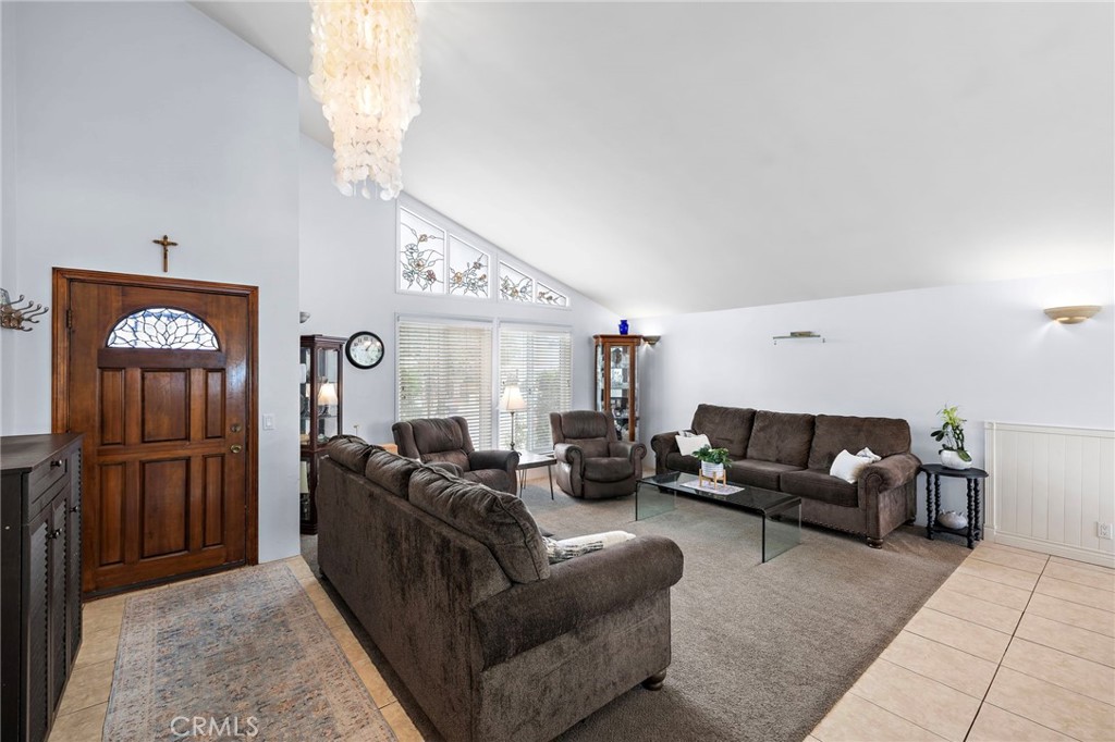 14122 Uxbridge Street
