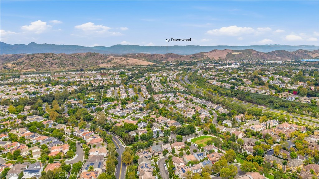 43 Dawnwood