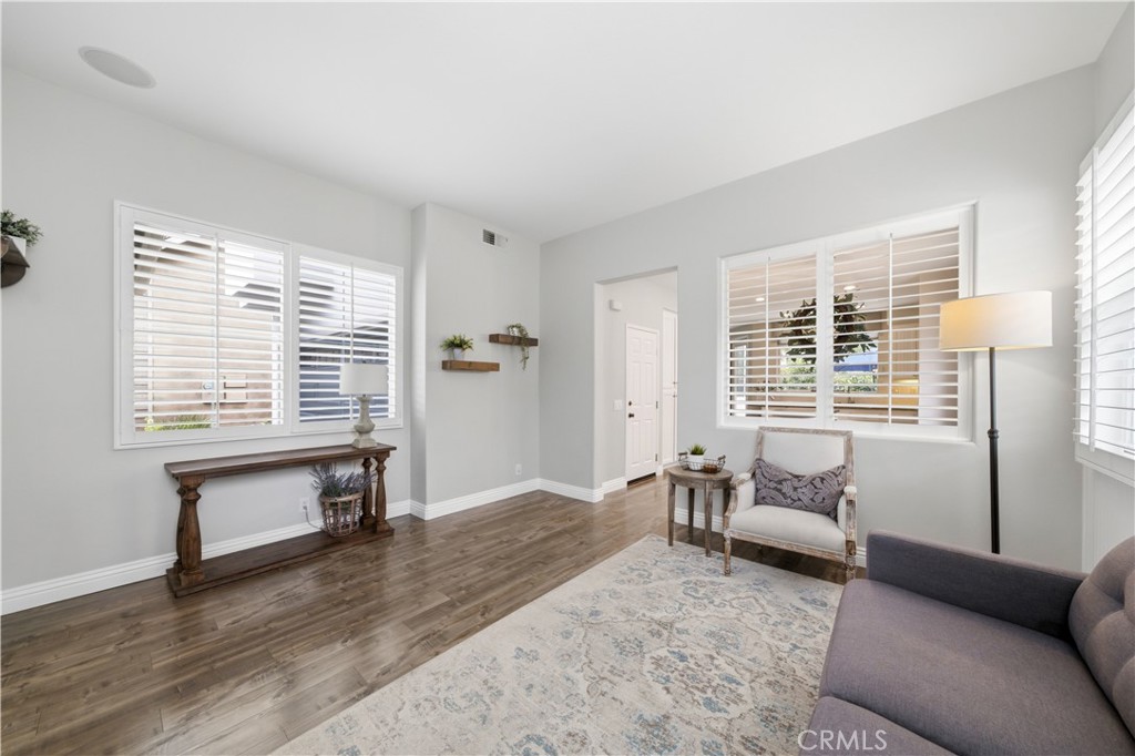 43 Dawnwood