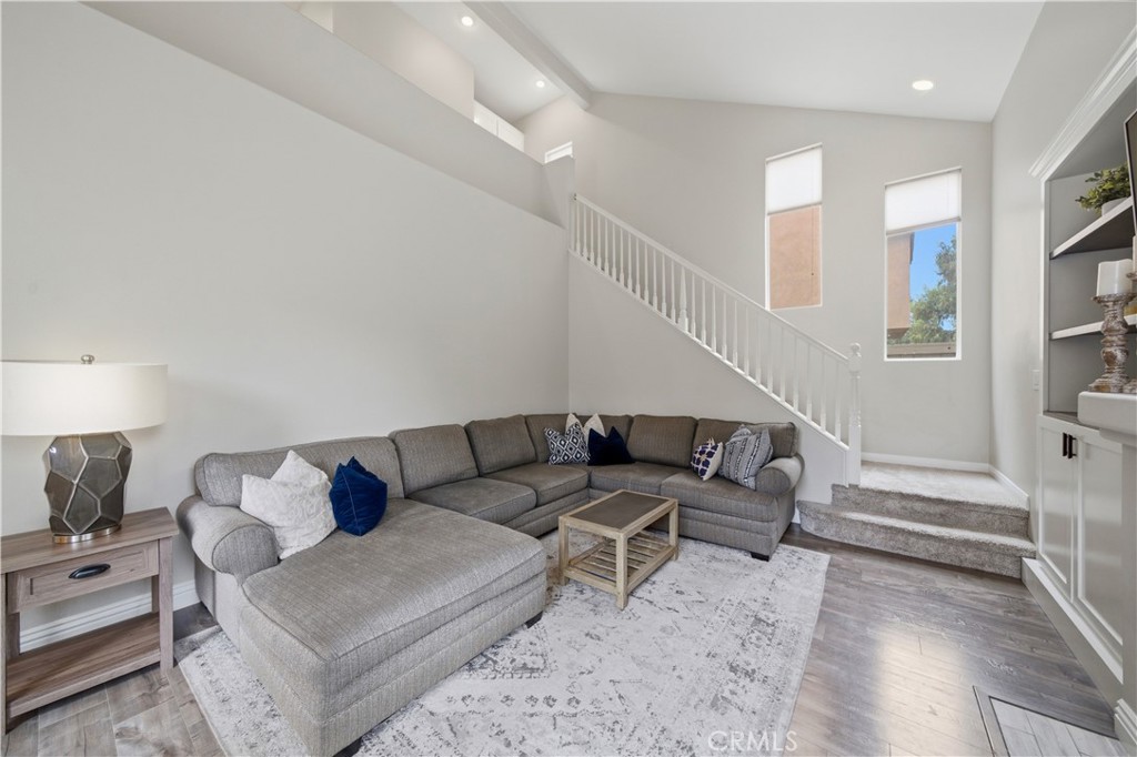 43 Dawnwood