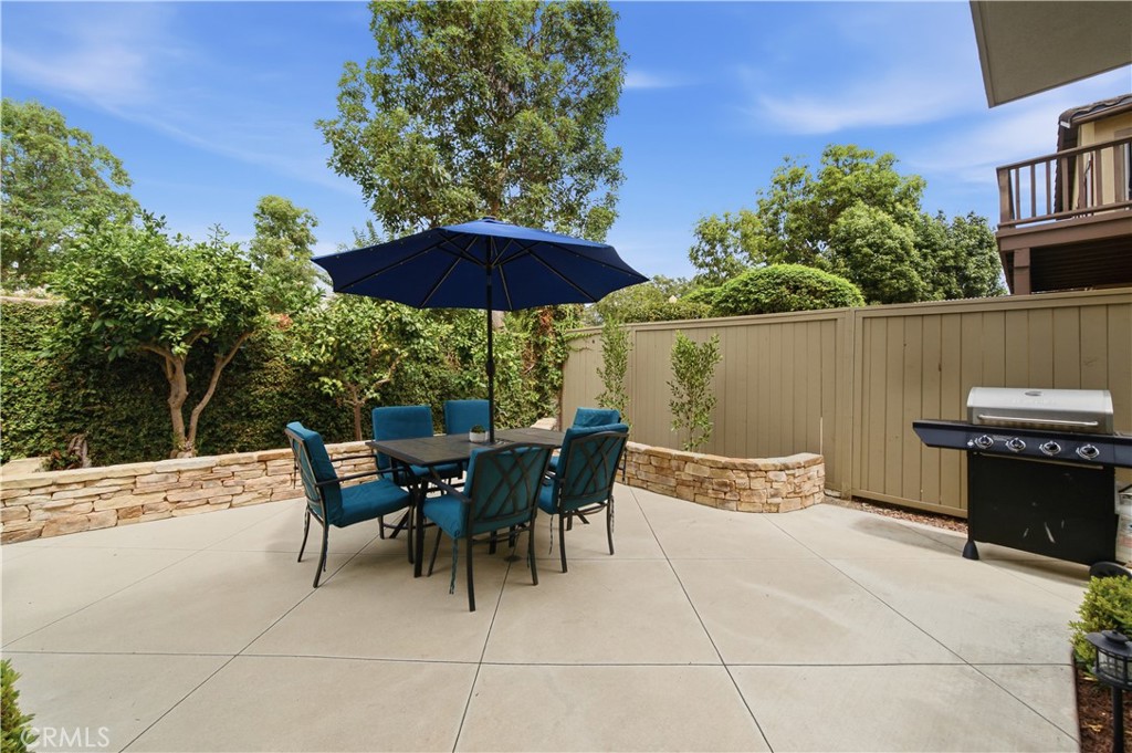43 Dawnwood