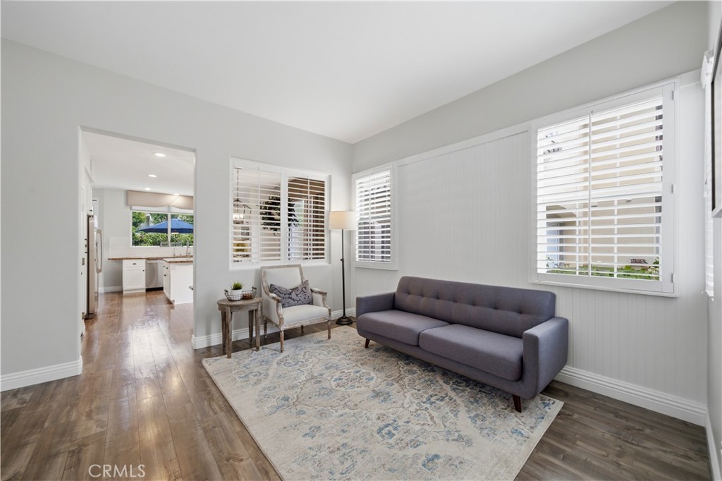43 Dawnwood