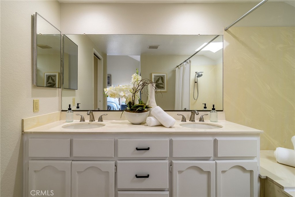 917 Van Ness Court