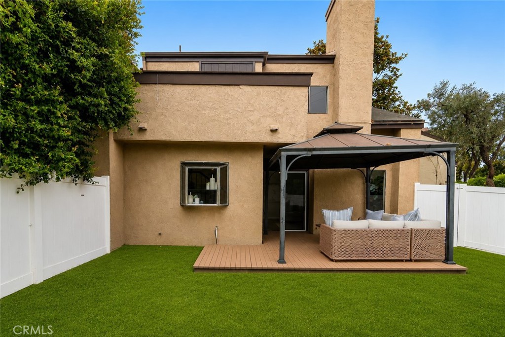 917 Van Ness Court