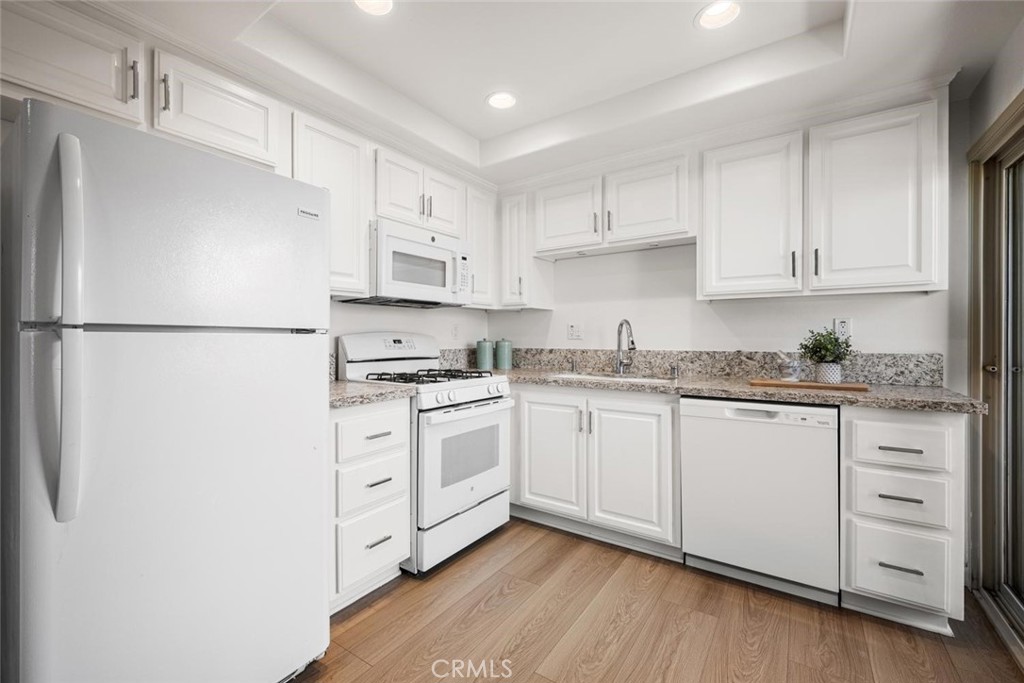 17168 Bluewater 168
