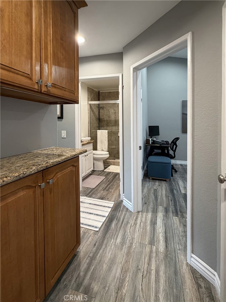 1637 E 5th Street 302