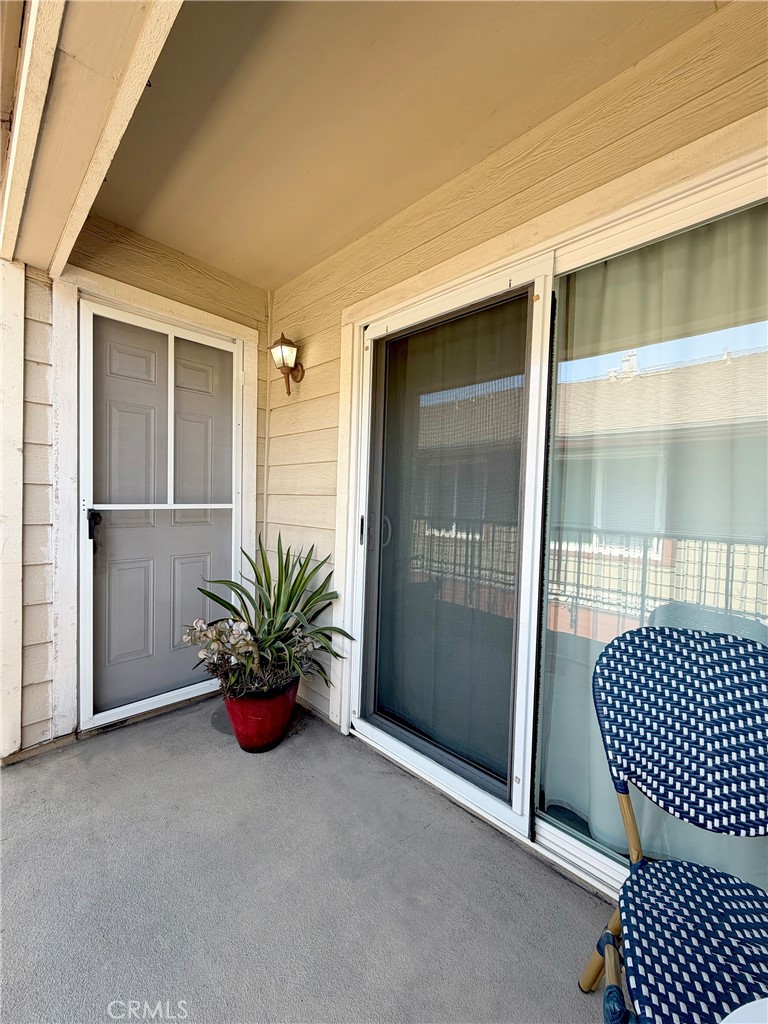 1637 E 5th Street 302