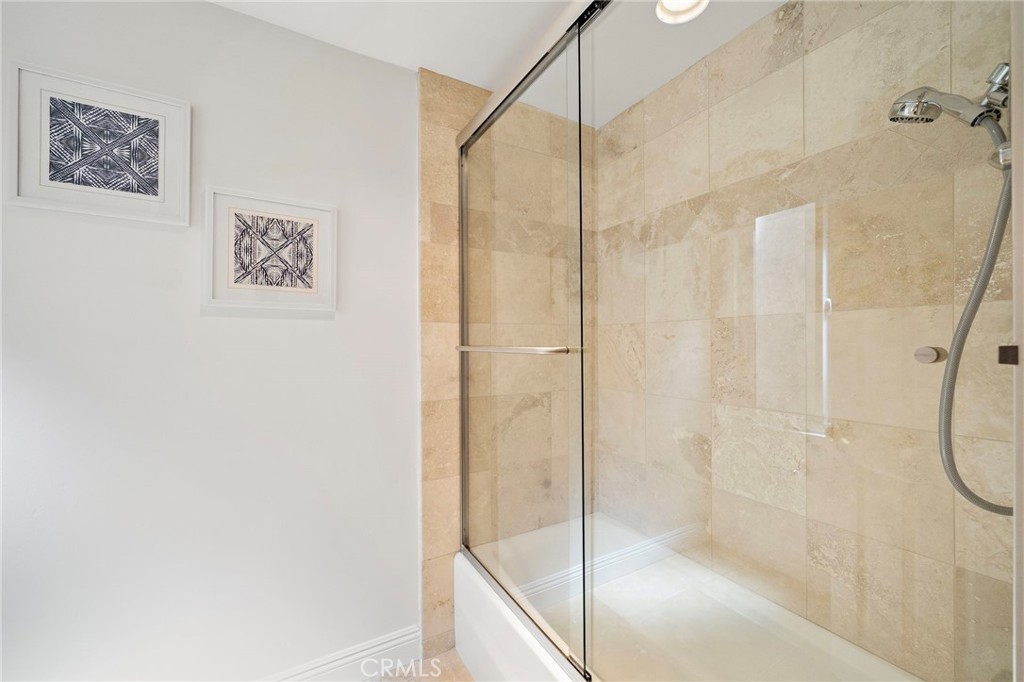 30982 Lucia Lane