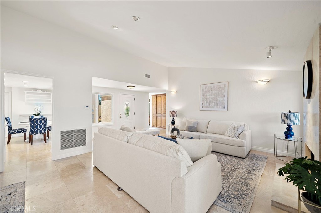 30982 Lucia Lane