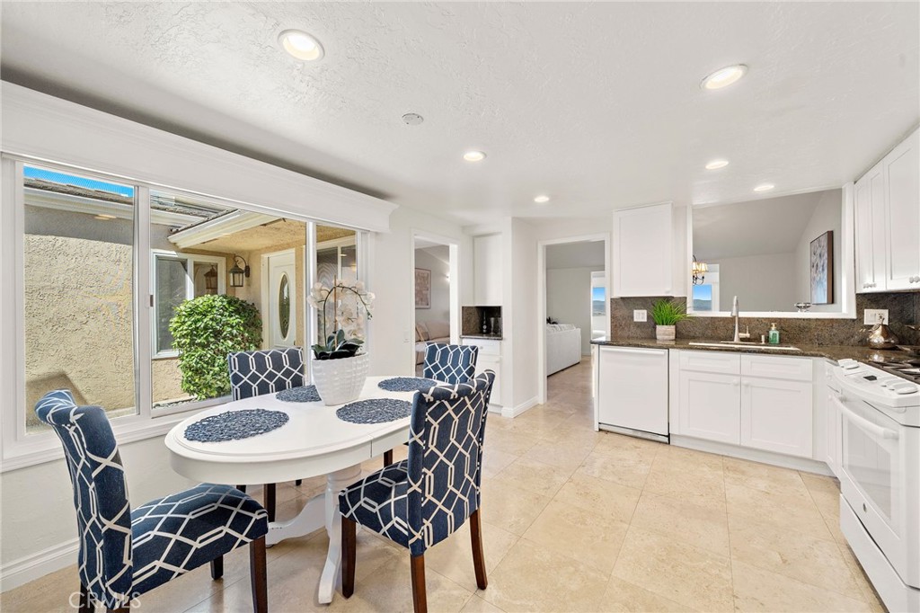 30982 Lucia Lane