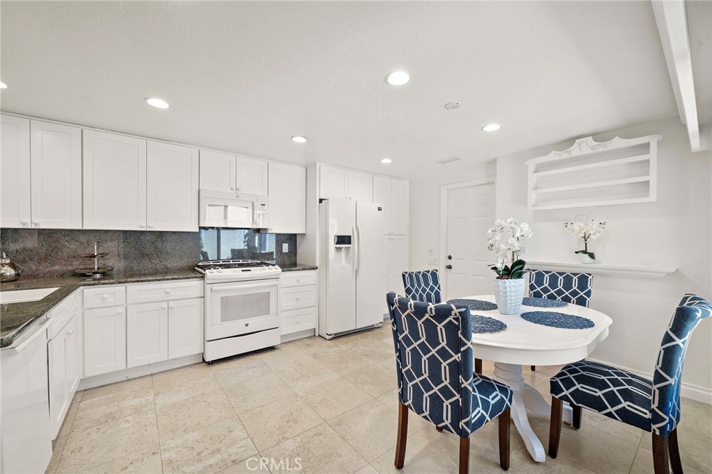 30982 Lucia Lane