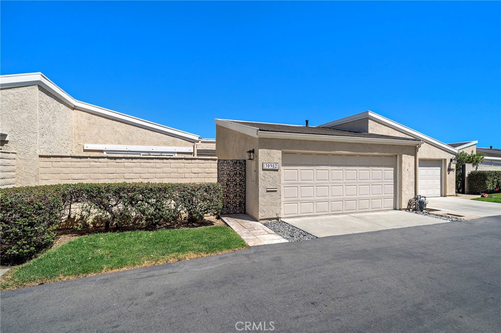 30982 Lucia Lane