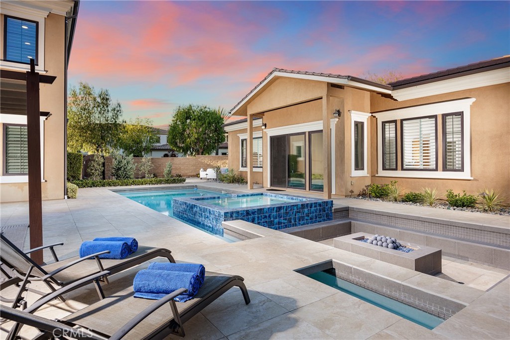 104 Shady Arbor