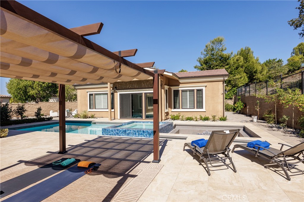 104 Shady Arbor