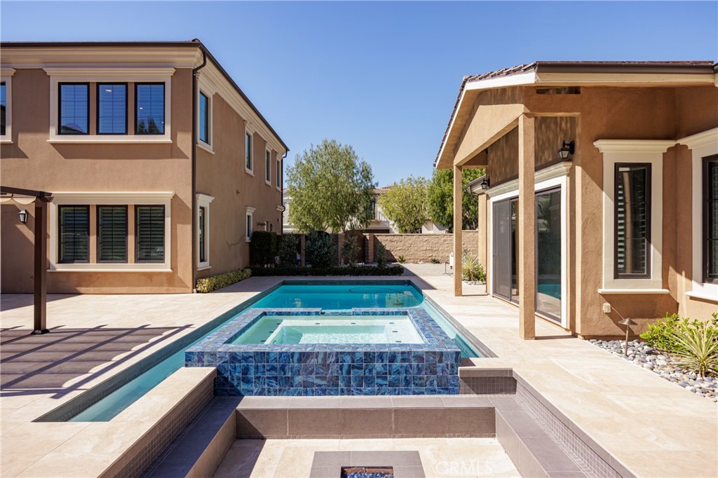 104 Shady Arbor