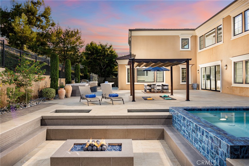 104 Shady Arbor
