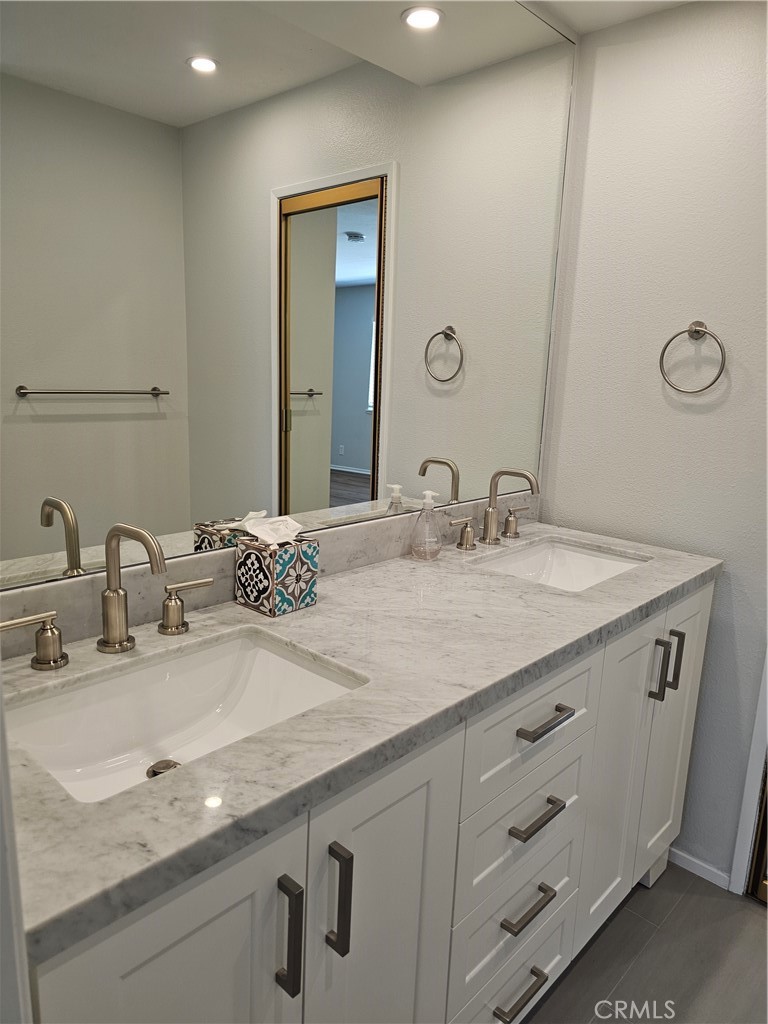 25825 Southbrook