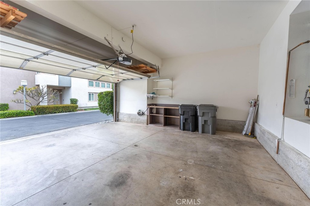 12948 Avenida Empresa