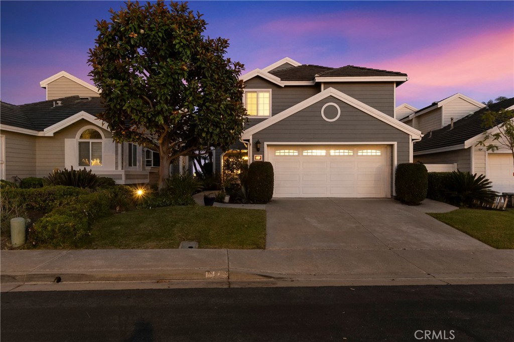 12 Byron Close