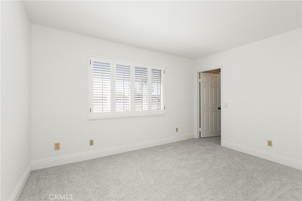 12 Byron Close