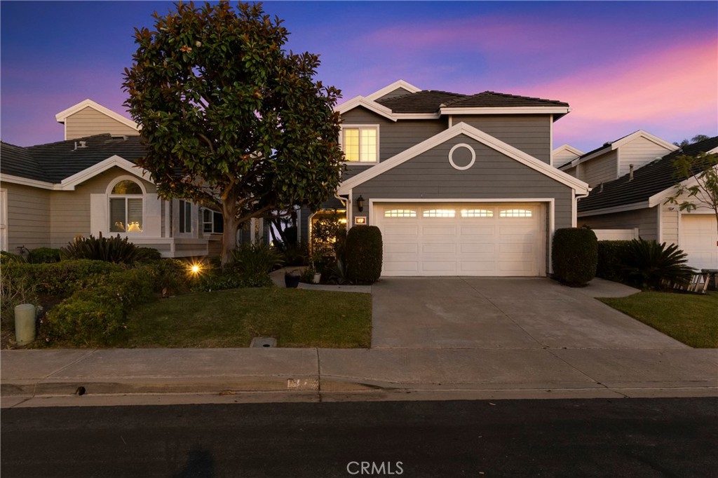 12 Byron Close