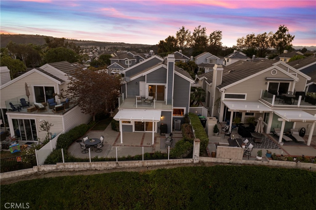 12 Byron Close