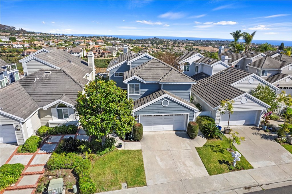 12 Byron Close