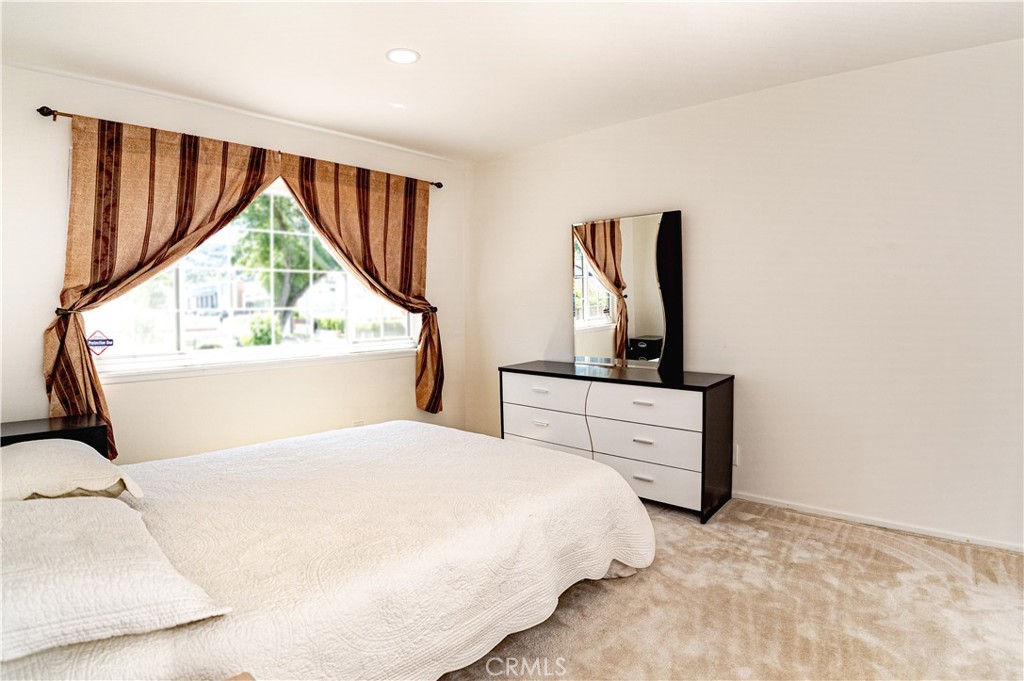1556 Cedarmont