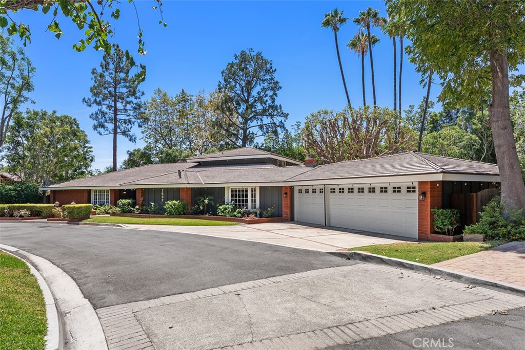 1632 SE Skyline Drive