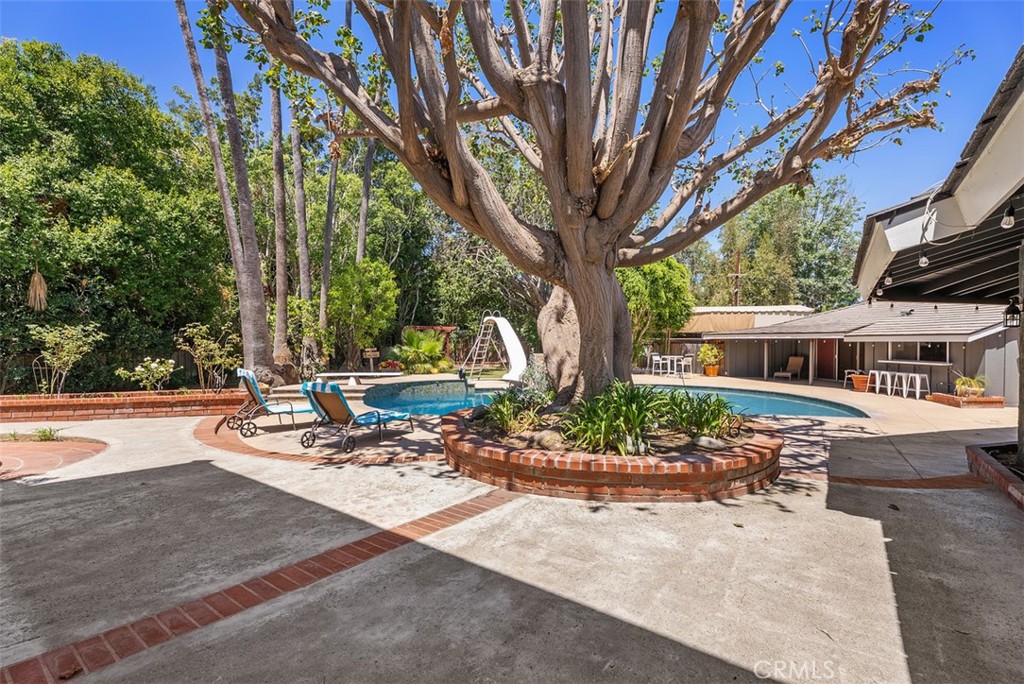 1632 SE Skyline Drive