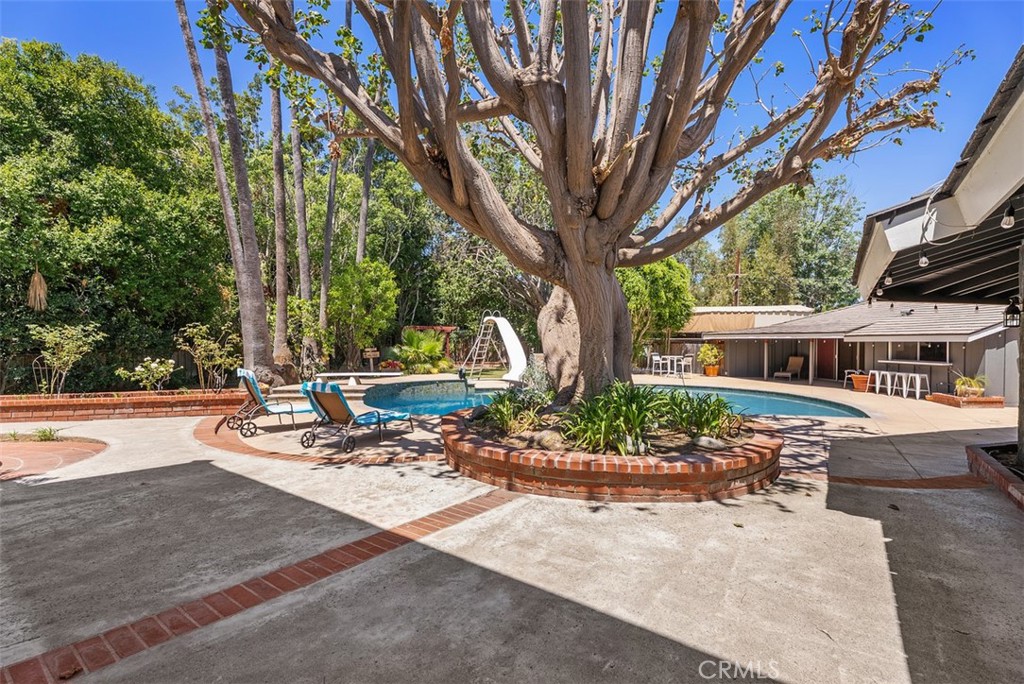 1632 SE Skyline Drive
