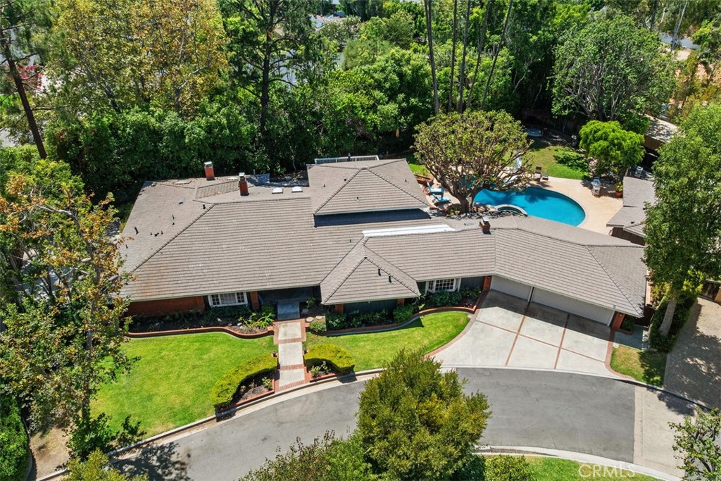 1632 SE Skyline Drive