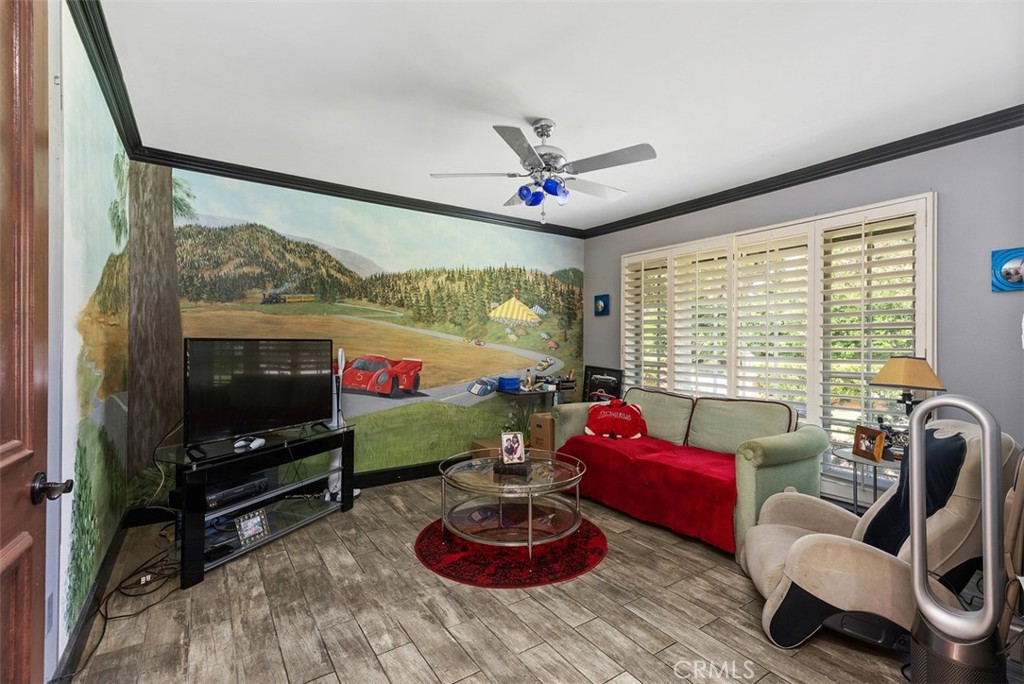 1632 SE Skyline Drive