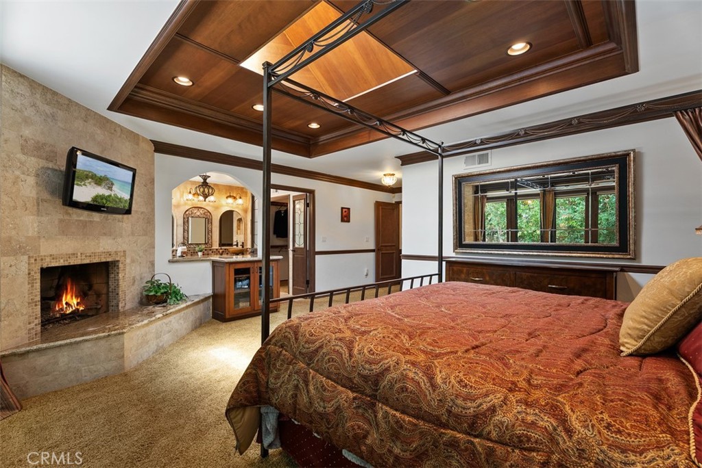 1632 SE Skyline Drive