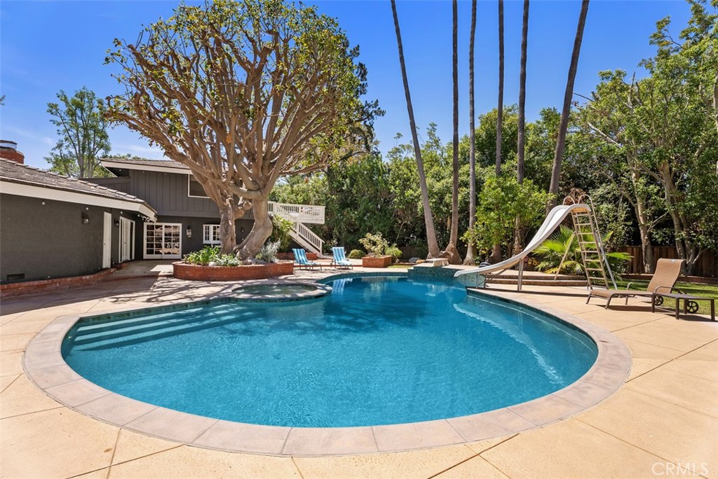 1632 SE Skyline Drive