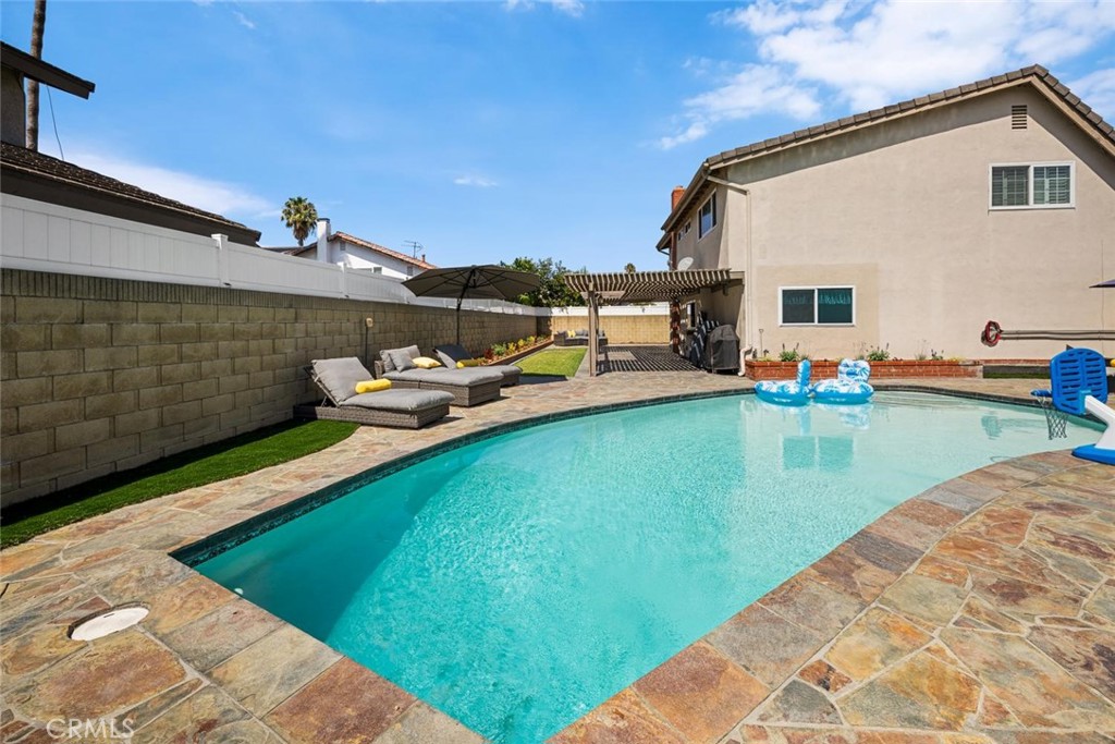 7872 Bouma Circle