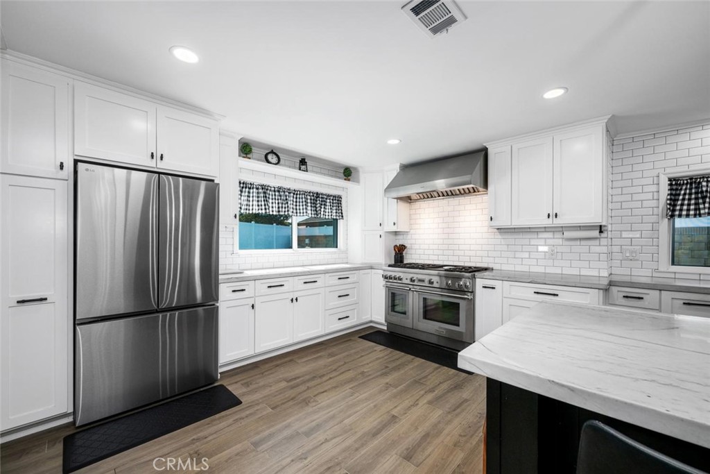 7872 Bouma Circle