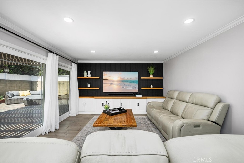 7872 Bouma Circle