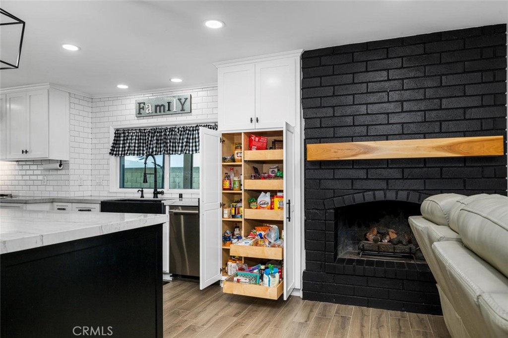 7872 Bouma Circle