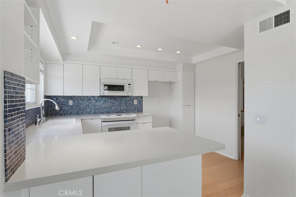 23 Pemberton