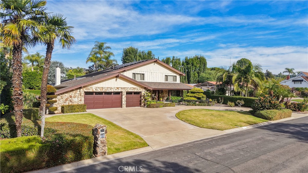 18411 Hillcrest