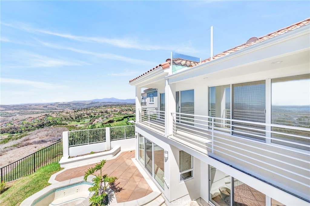 716 Calle Monserrat