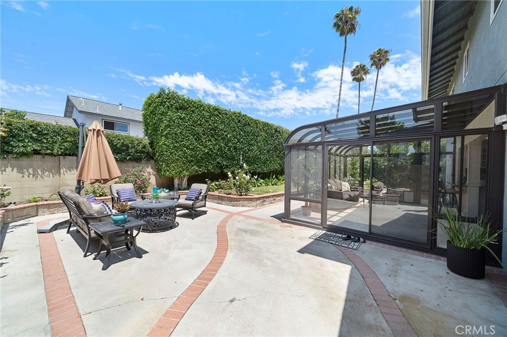 10101 Beverly