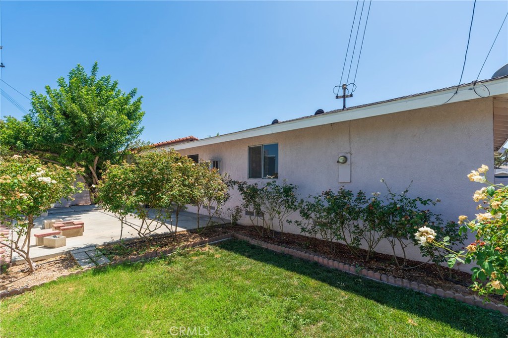 331 E. Olive Ave.