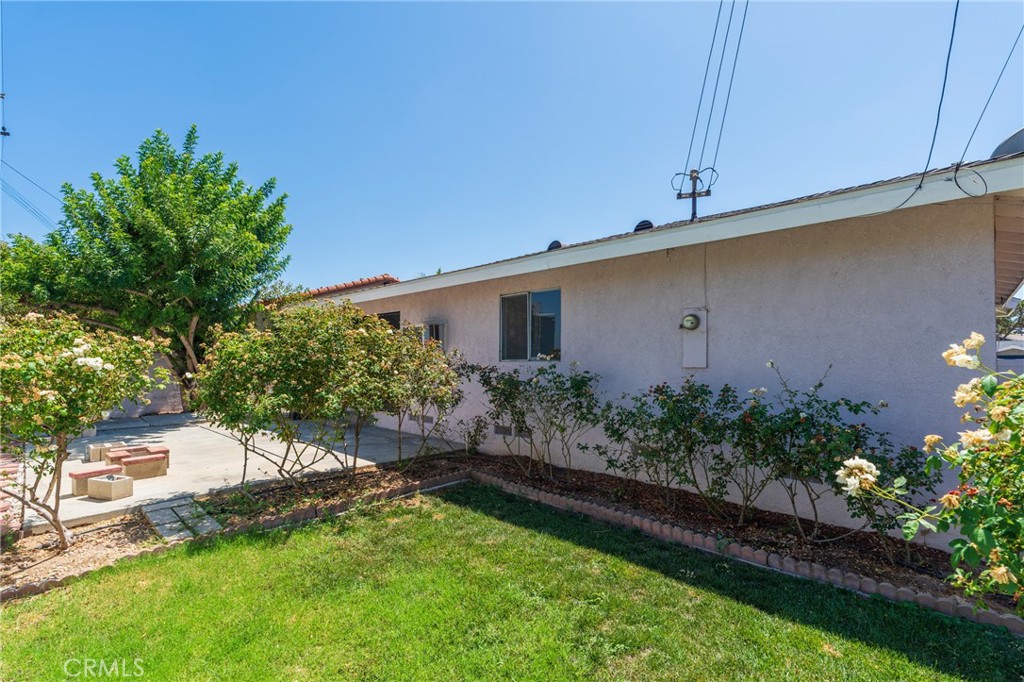 331 E. Olive Ave.