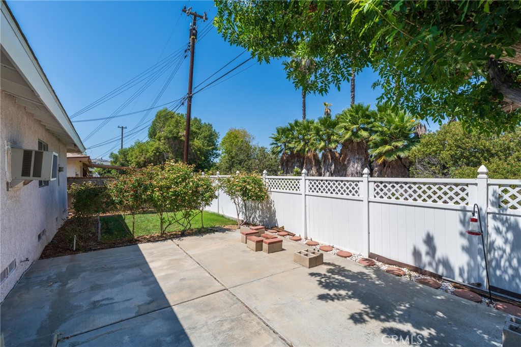 331 E. Olive Ave.